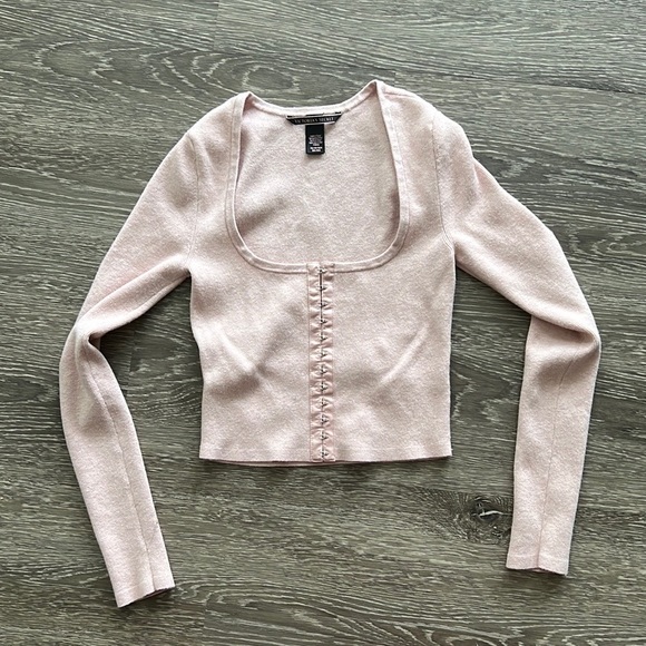 Victoria's Secret Tops - NWOT VICTORIA’S SECRET Pink Cropped Top